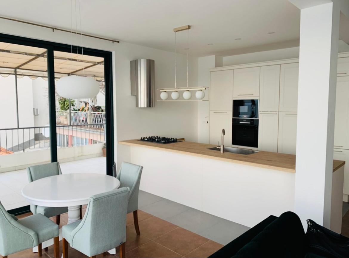 Luxurious Four Bedroom Penthouse
